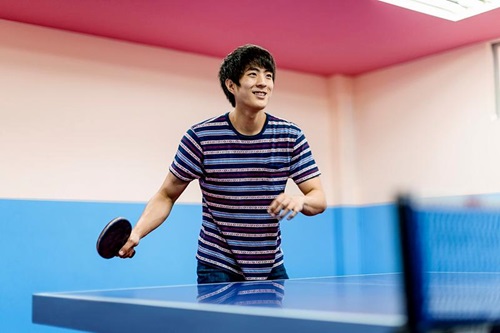 Table tennis: play light, think fast - Racquet Club