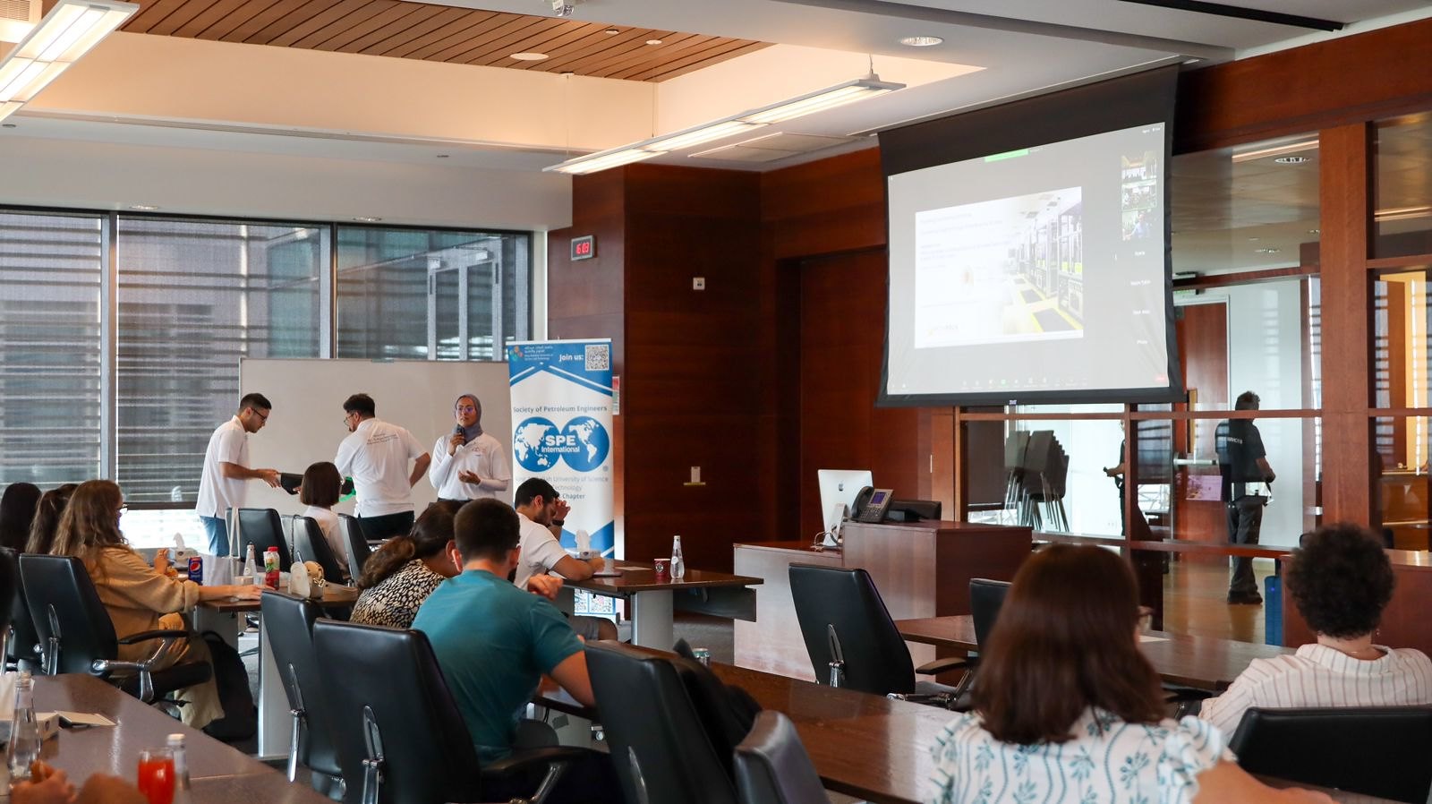 53296551406_23fd0cd4c6_h